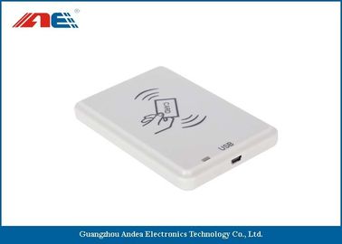เครื่องอ่าน RFID USB แบบพกพาขนาดเล็ก ISO 15693 ISO 14443A / B ISO 18000 - 3M3 เครื่องอ่าน NFC