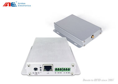การสื่อสาร TCP / IP เครื่องอ่าน RFID ช่วงกลาง 13.56MHz หนึ่งอินเทอร์เฟซเสาอากาศ SMA